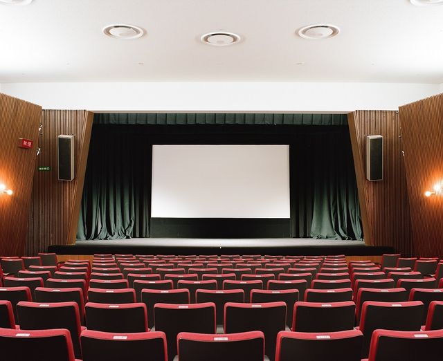 東京・神保町「岩波ホール」（4枚目）