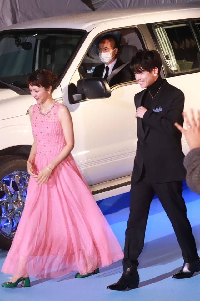 満島ひかり＆佐藤健、スターの輝き！Netflixシリーズ「First Love 初恋」配信記念プレミアイベント（13枚目）