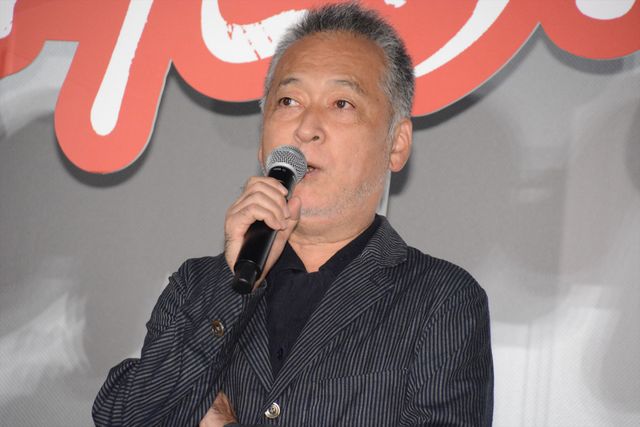 佐藤健＆清原果耶のステキな黒スタイル！『護られなかった者たちへ』大ヒット御礼舞台あいさつ（9枚目）