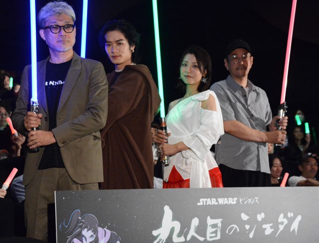 イベントに登壇した多田俊介監督、川村壱馬、赤崎千夏、神山健治総監督