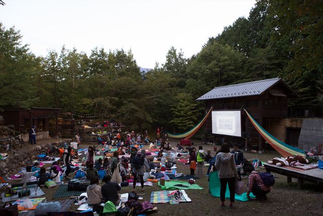 日本初の野外映画フェスを体験！「夜空と交差する森の映画祭 2015」フォトギャラリー（15枚目）
