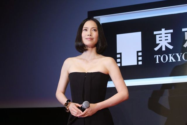 美しい着物姿で最優秀女優賞受賞を喜ぶ宮沢りえ！クロージングセレモニー写真ギャラリー【第27回東京国際映画祭】（23枚目）