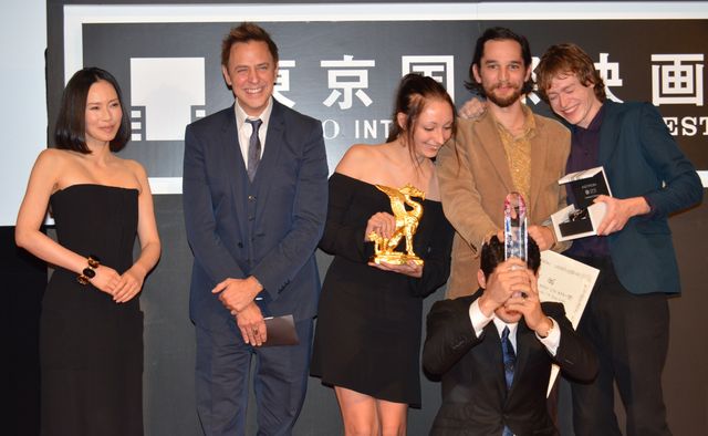 美しい着物姿で最優秀女優賞受賞を喜ぶ宮沢りえ！クロージングセレモニー写真ギャラリー【第27回東京国際映画祭】（43枚目）