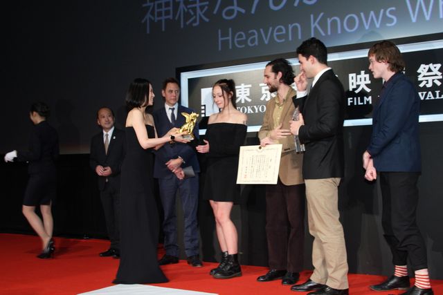 美しい着物姿で最優秀女優賞受賞を喜ぶ宮沢りえ！クロージングセレモニー写真ギャラリー【第27回東京国際映画祭】（48枚目）