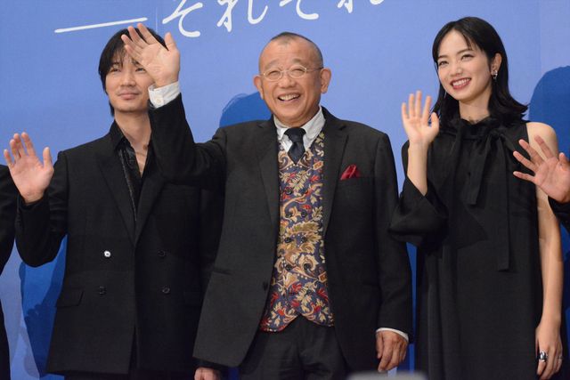 笑福亭鶴瓶、綾野剛、小松菜奈、笑顔で撮影振り返る！『閉鎖病棟－それぞれの朝－』完成披露イベント（12枚目）