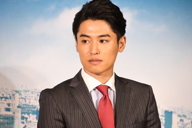 反町隆史、共演女優たちから「カッコいい」の嵐！「リーガル・ハート」会見（11枚目）