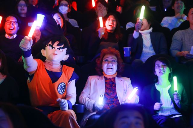 野沢雅子が孫悟空と大はしゃぎ！映画『ドラゴンボール超（スーパー）　ブロリー』限界突破応援上映イベント（3枚目）