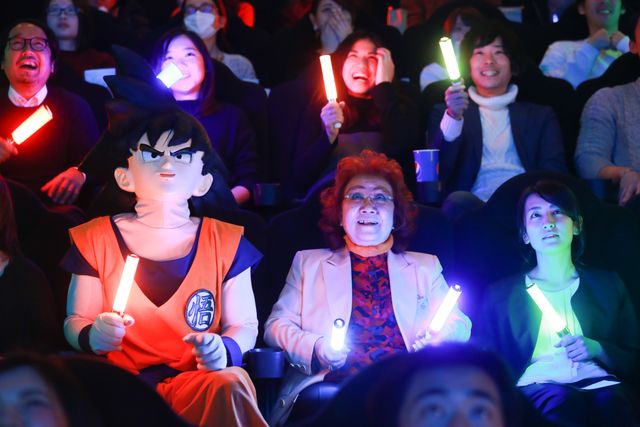 野沢雅子が孫悟空と大はしゃぎ！映画『ドラゴンボール超（スーパー）　ブロリー』限界突破応援上映イベント（4枚目）