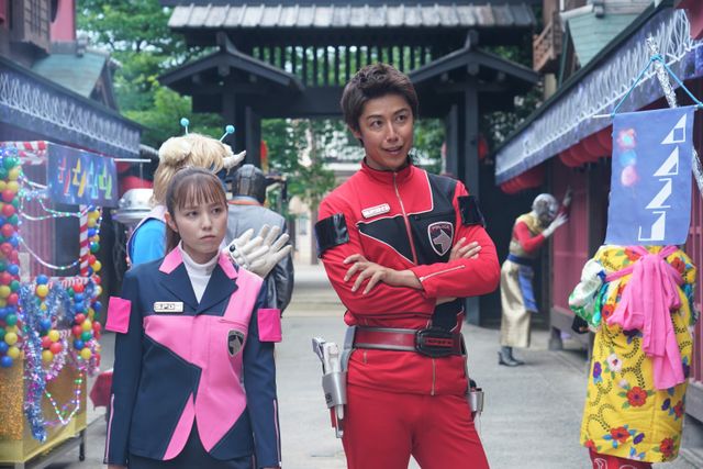 デカレンジャー6人が再集結！『特捜戦隊デカレンジャー20th ファイヤーボール・ブースター』場面写真（3枚目）