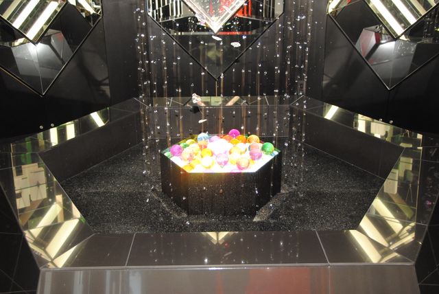 「ARTNIA」店内ギャラリー（3枚目）