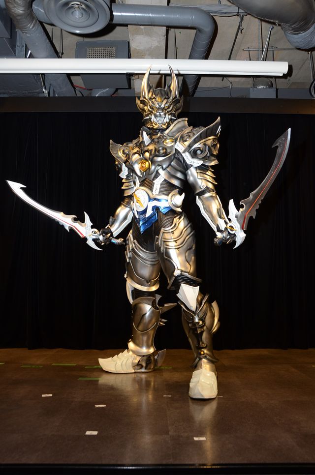 「絶狼」の藤田玲、梨里杏と武子直輝のいちゃつきビデオメールに、おれも呼べよ　画像ギャラリー：フォトギャラリー