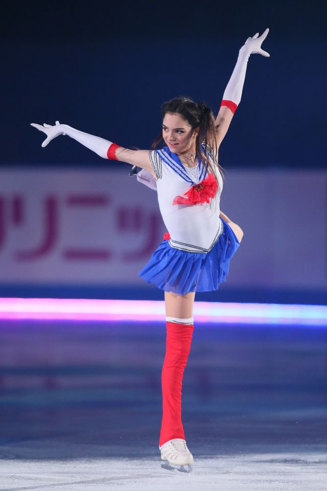 セーラームーン衣装のメドベージェワ！フォトギャラリー：フォトギャラリー