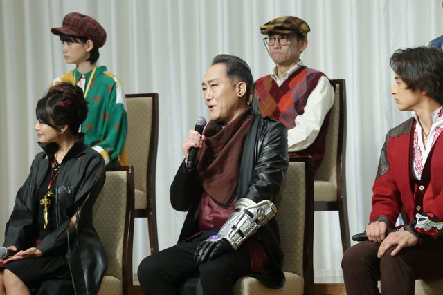 『劇場版　仮面ライダージオウ Over Quartzer』『騎士竜戦隊リュウソウジャー THE MOVIE タイムスリップ！恐竜パニック!!』製作発表記者会見（15枚目）