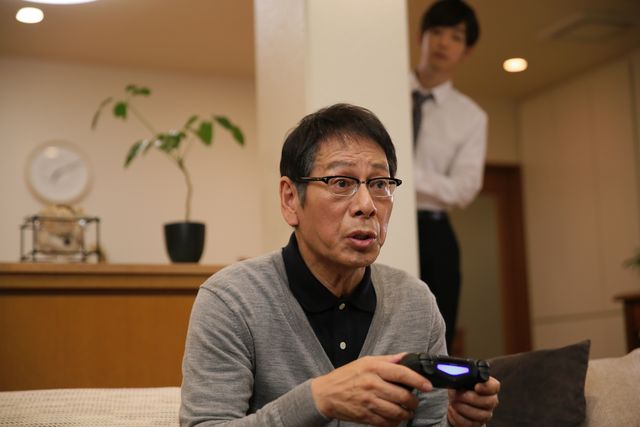 そして僕らは、光の戦士になったんだ…「ファイナルファンタジーXIV 光のお父さん」劇中ショット（2枚目）