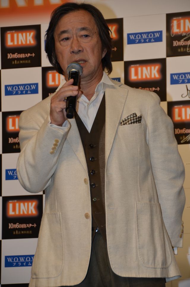 豪華キャスト集結の新ドラマ「LINK」、初めて目があったとき照れちゃったと大森南朋と綾野剛　画像ギャラリー（7枚目）