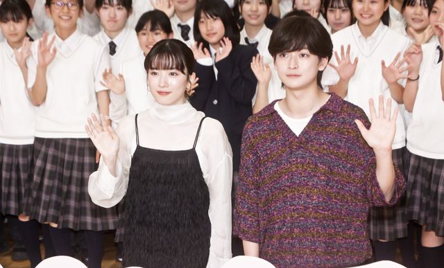 永野芽郁＆高橋文哉がサプライズ登壇！映画『からかい上手の高木さん』中学生限定試写会（8枚目）