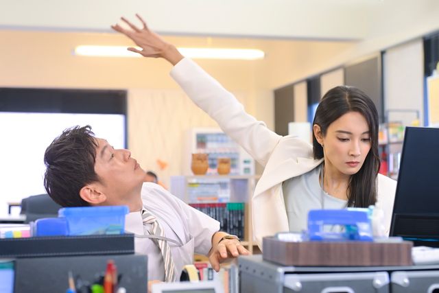 「無能の鷹」ペン回しが伏線に！爆笑＆感動の第2話場面写真（14枚目）