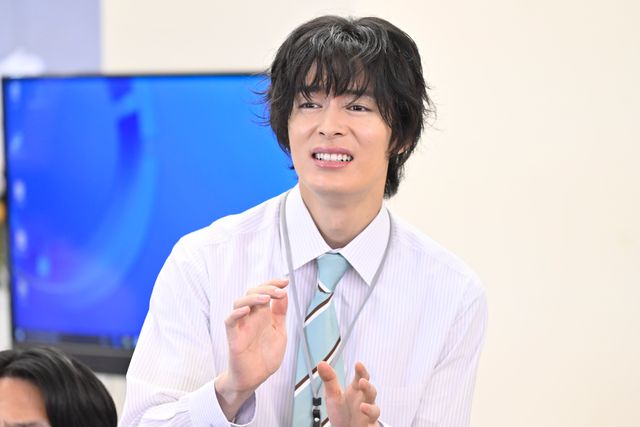 「無能の鷹」ペン回しが伏線に！爆笑＆感動の第2話場面写真（22枚目）