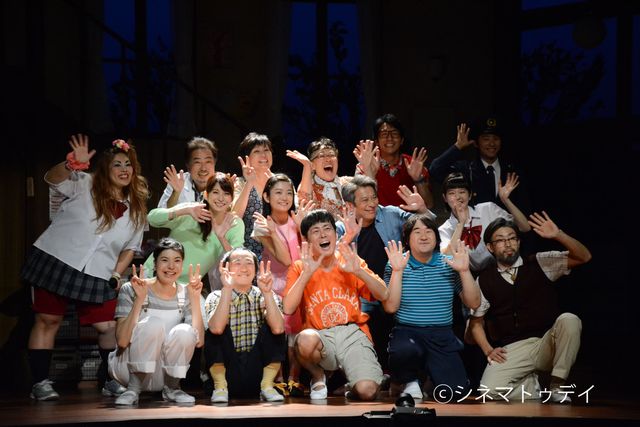 上原多香子、笑顔で女優復帰！舞台「くちづけ」公開ゲネプロ・囲み取材フォトギャラリー（4枚目）