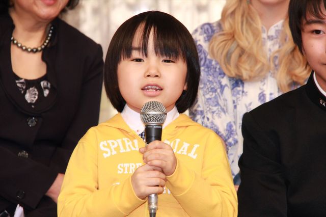 愛菜ちゃん&シャーロット、母娘バトルに「楽しい」　初対面はハグ　画像ギャラリー（2枚目）