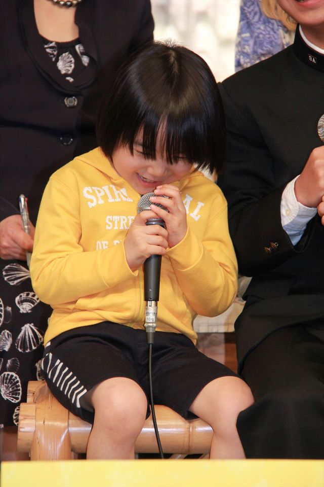 愛菜ちゃん&シャーロット、母娘バトルに「楽しい」　初対面はハグ　画像ギャラリー（11枚目）