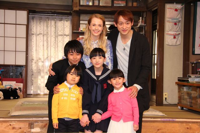 愛菜ちゃん&シャーロット、母娘バトルに「楽しい」　初対面はハグ　画像ギャラリー（20枚目）