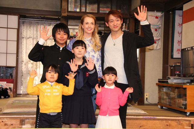 愛菜ちゃん&シャーロット、母娘バトルに「楽しい」　初対面はハグ　画像ギャラリー（21枚目）