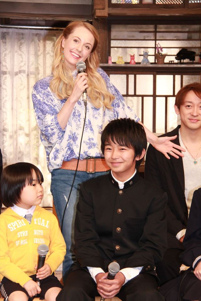 愛菜ちゃん&シャーロット、母娘バトルに「楽しい」　初対面はハグ　画像ギャラリー（26枚目）