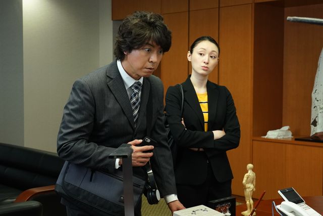 上川隆也の華麗な乗馬姿も！「遺留捜査スペシャル」新作場面写真（2枚目）