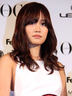 「VOGUE JAPAN Women of the year 2012」に選出された前田敦子