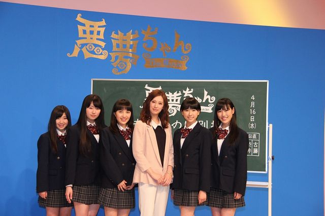 ももクロが制服姿で集合！フォトギャラリー：フォトギャラリー