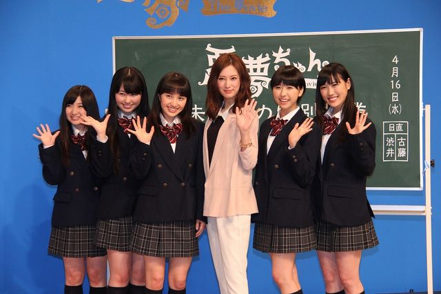ももクロが制服姿で集合！フォトギャラリー（2枚目）