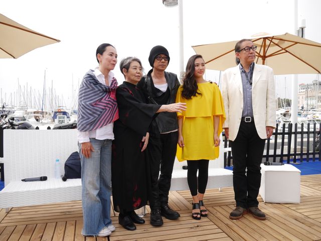 樹木希林、孫娘とカンヌで笑顔！フォトギャラリー（4枚目）