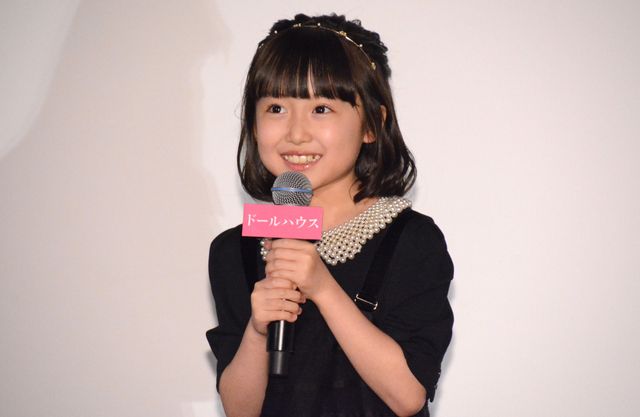 長澤まさみのドレスに熱視線！『ドールハウス』初日舞台あいさつ（13枚目）