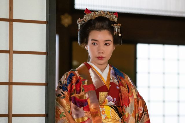 「大奥」仲里依紗のきらびやかな将軍姿一挙8点（3枚目）