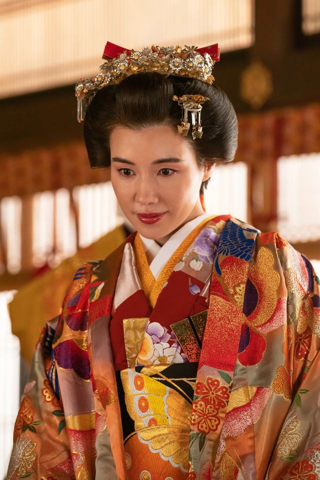 「大奥」仲里依紗のきらびやかな将軍姿一挙8点（6枚目）