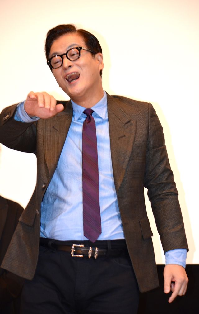 『劇場版 仮面ライダーウィザード in マジックランド』『劇場版 獣電戦隊キョウリュウジャー ガブリンチョ・オブ・ミュージック』初日舞台あいさつ（10枚目）