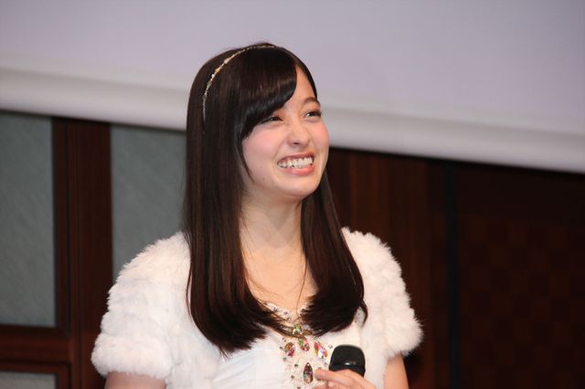 橋本環奈、ソロ活動は否定！日経トレンディ「2014年のヒット人」に！（6枚目）