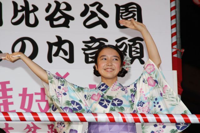 上白石萌音が、真夏の夜に「舞妓はレディ音頭」を披露！　画像ギャラリー（3枚目）