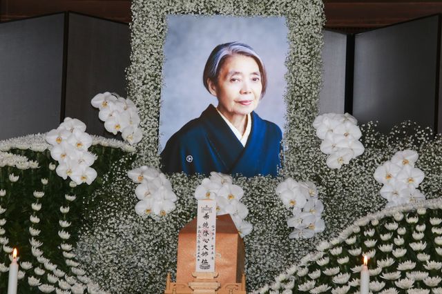 樹木希林さん告別式・参列者（7枚目）