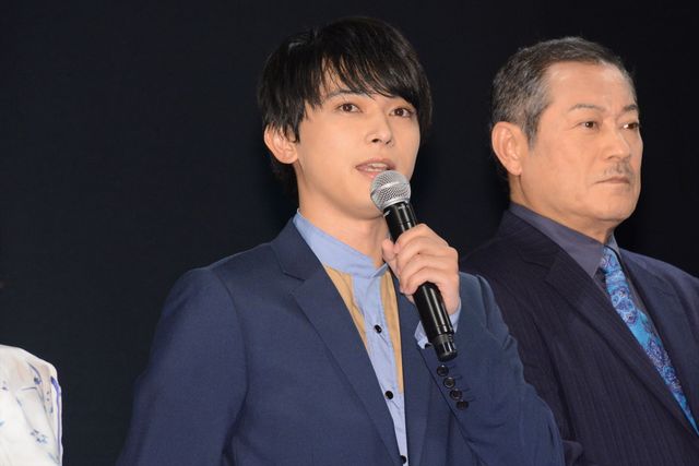 吉沢亮、とびきりスマイル！『空の青さを知る人よ』ブルースカイプレミア（10枚目）