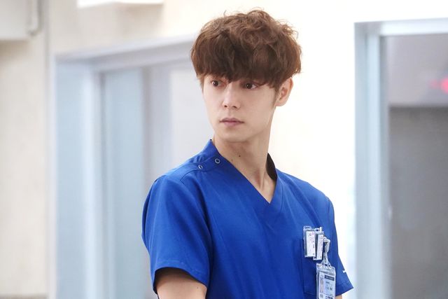 窪田正孝「ラジエーションハウスII～放射線科の診断レポート～」場面写真（7枚目）