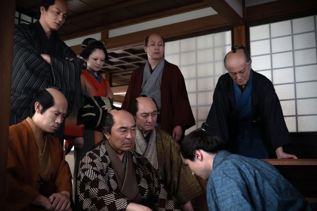 蔦重、階段落ち異例の演出に感動広がる…！「べらぼう」第23回場面写真（2枚目）