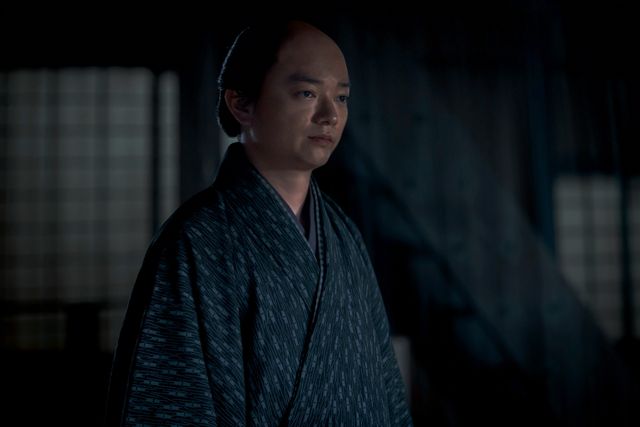 蔦重、階段落ち異例の演出に感動広がる…！「べらぼう」第23回場面写真（6枚目）