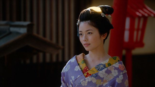 蔦重、階段落ち異例の演出に感動広がる…！「べらぼう」第23回場面写真（12枚目）