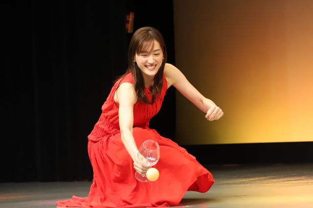 綾瀬はるか＆西島秀俊、息ぴったり！『奥様は、取り扱い注意』公開直前イベント（12枚目）