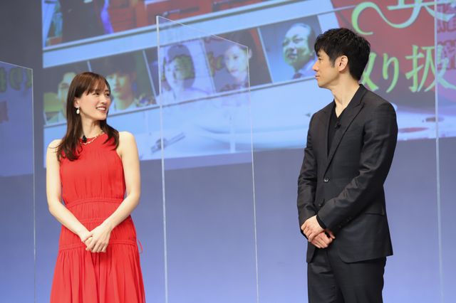 綾瀬はるか＆西島秀俊、息ぴったり！『奥様は、取り扱い注意』公開直前イベント（21枚目）