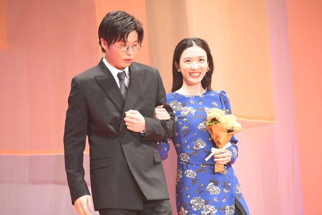 石原さとみが初の母親役！『そして、バトンは渡された』ジャパンプレミア（8枚目）