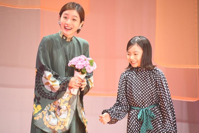 石原さとみが初の母親役！『そして、バトンは渡された』ジャパンプレミア（13枚目）