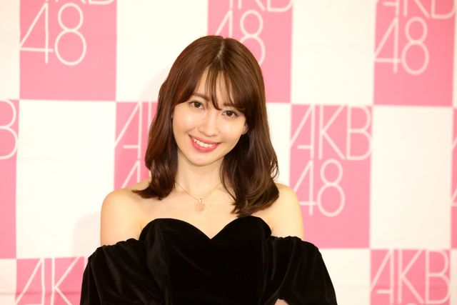 こじはるの笑顔がまぶしい……「小嶋陽菜卒業コンサート　こじまつり～前夜祭～」会見フォトギャラリー：フォトギャラリー